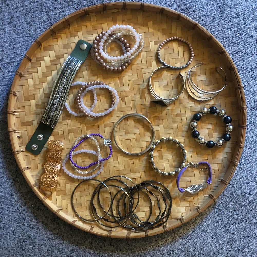 Bracelet lot